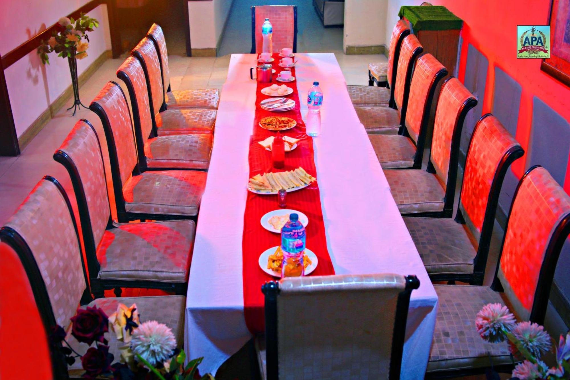 Quick Continental Hotel - Jail Road Lahore Buitenkant foto
