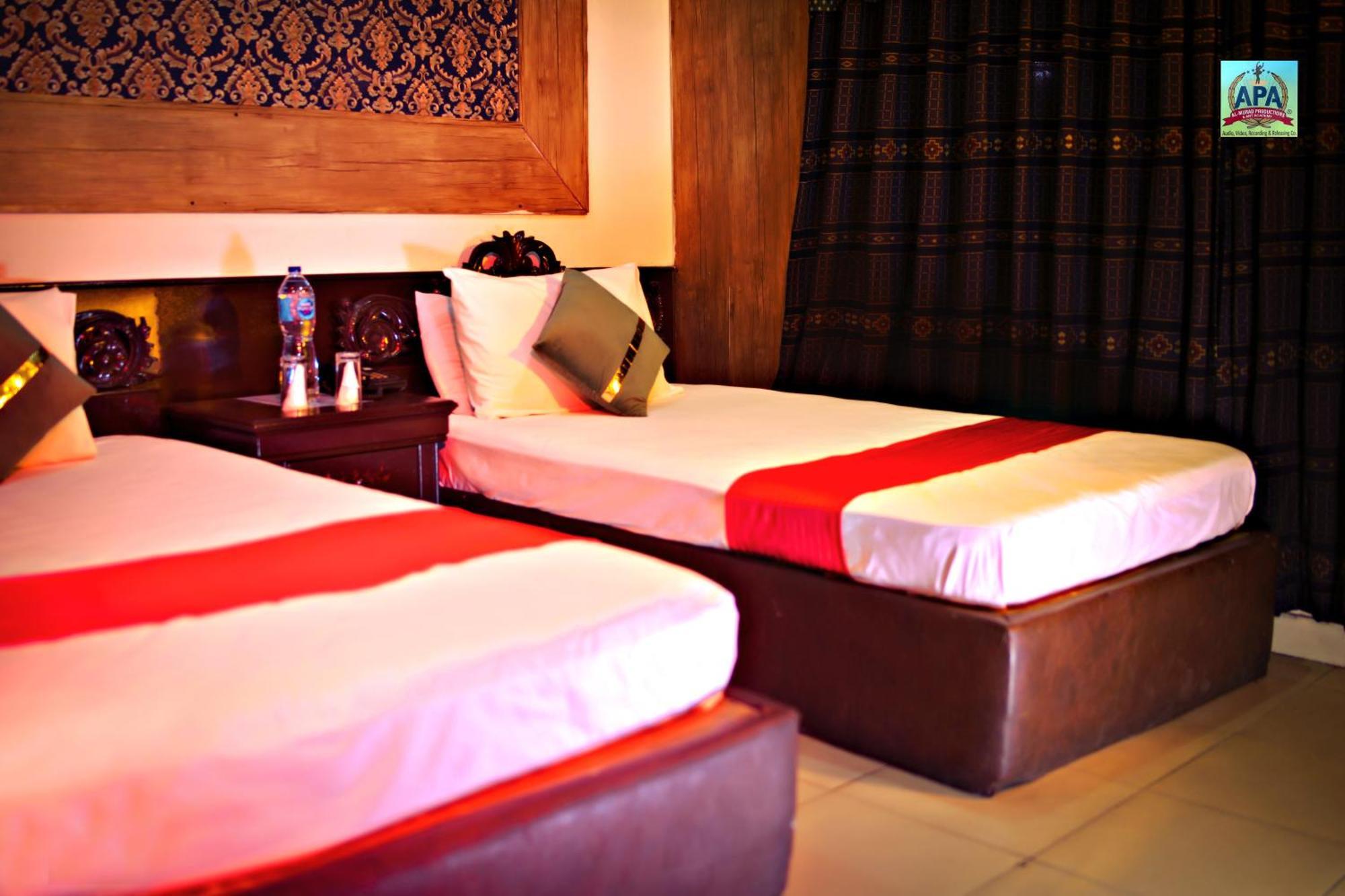 Quick Continental Hotel - Jail Road Lahore Buitenkant foto