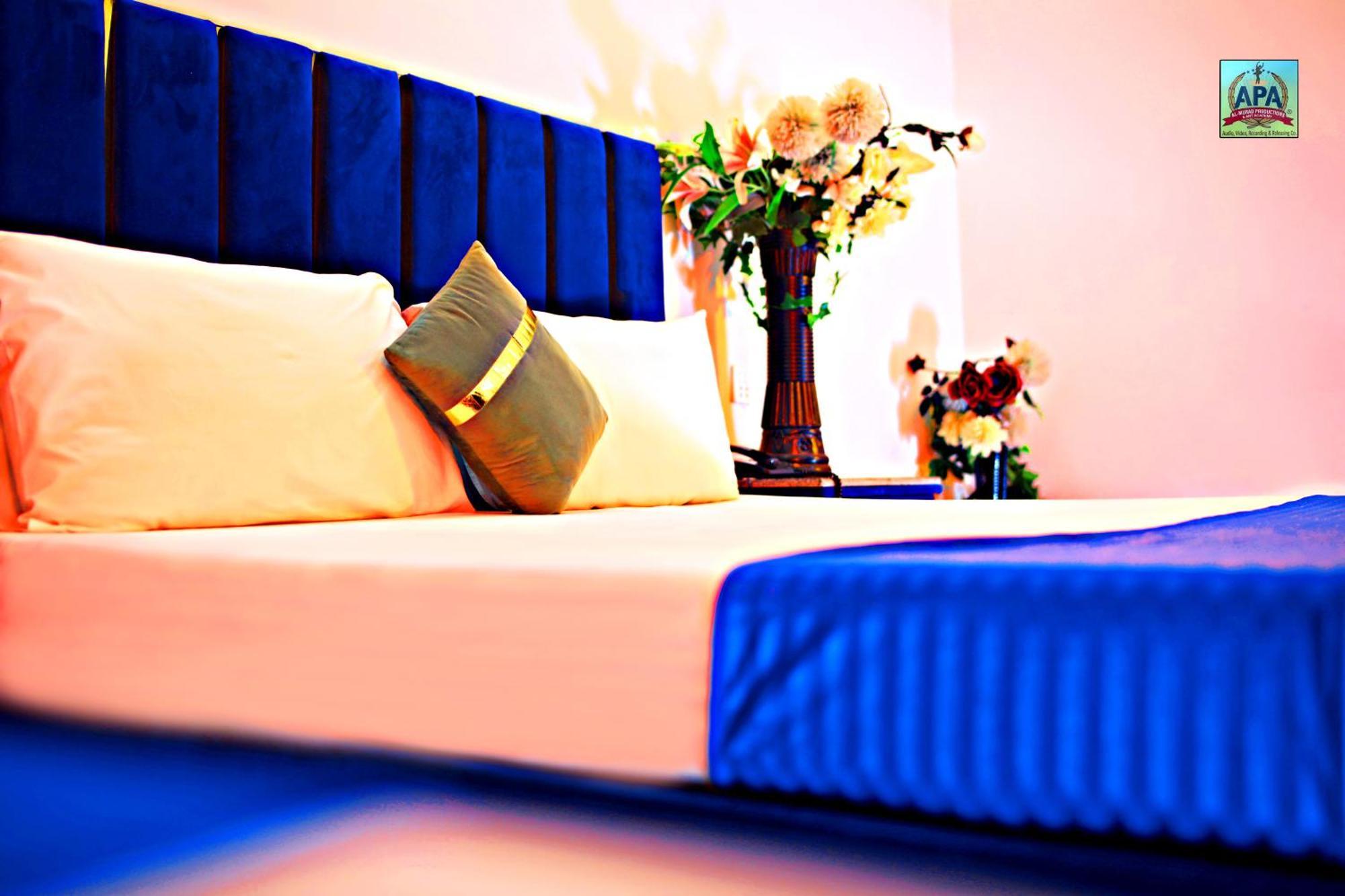 Quick Continental Hotel - Jail Road Lahore Buitenkant foto