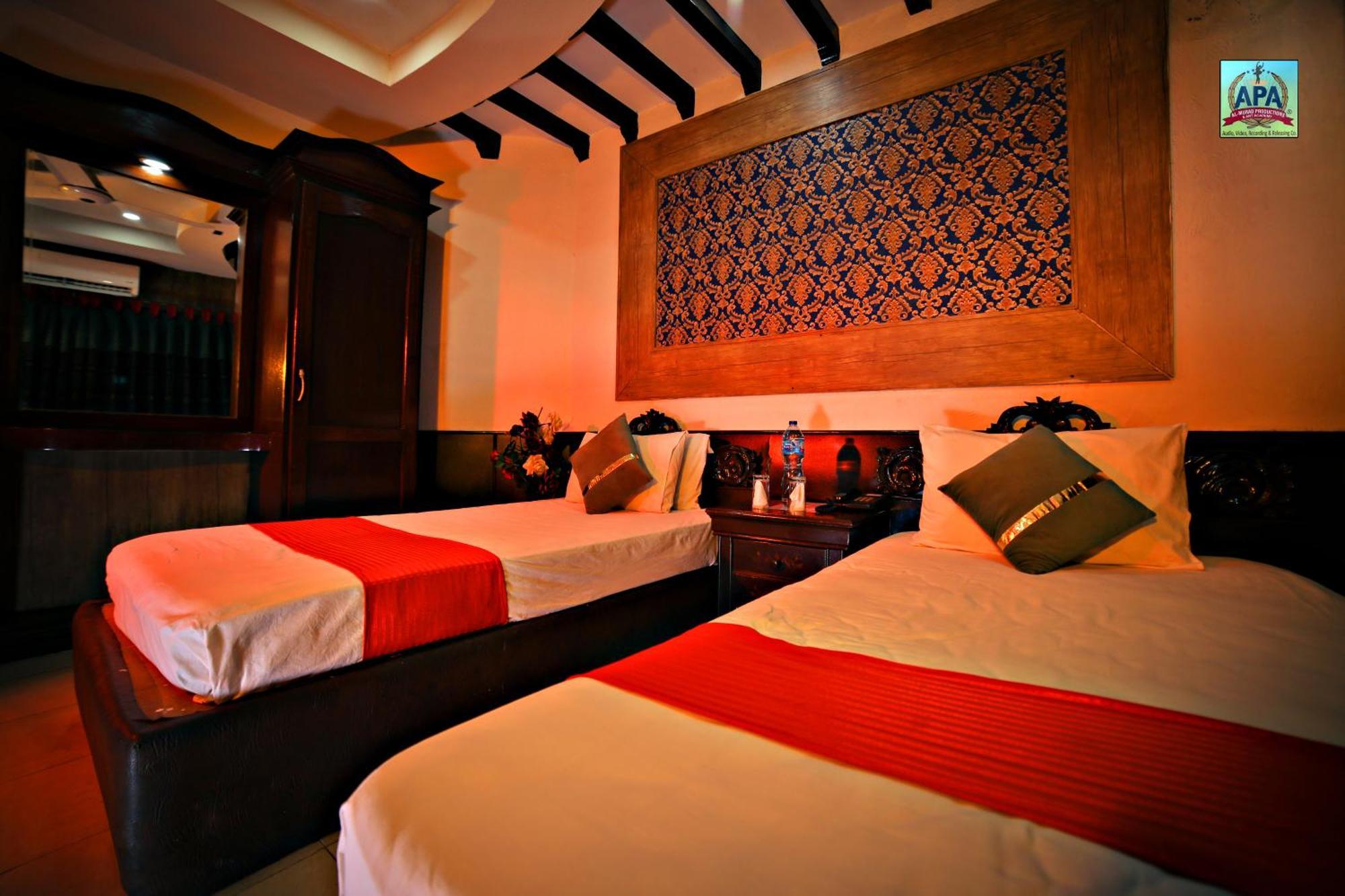 Quick Continental Hotel - Jail Road Lahore Buitenkant foto