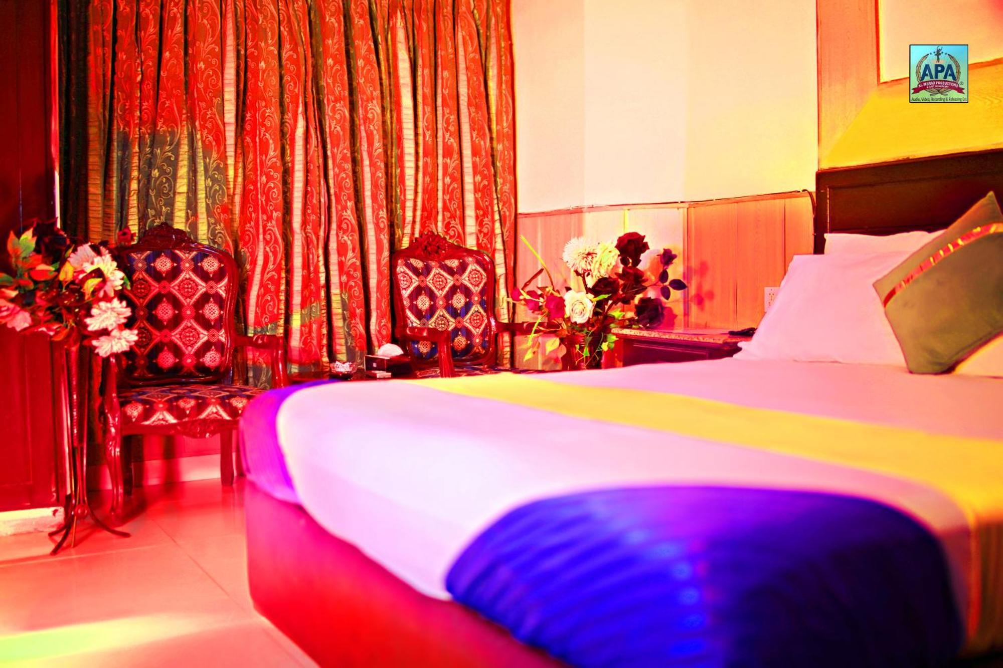 Quick Continental Hotel - Jail Road Lahore Buitenkant foto